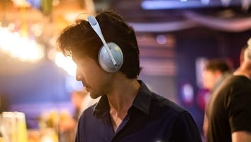 Bose 700 Noise-Canceling Headphones Are on Sale for Less Than $300 Right Now